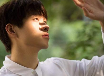 魏大勋氛围感卡点,配角也出彩魏大勋