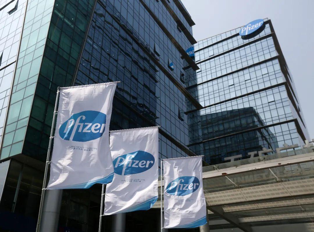 关键时刻还是中国靠谱，美疫苗造成34人死亡，多国选择中国疫苗