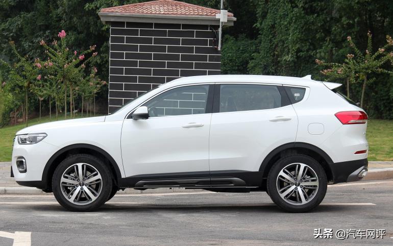 新一代哈弗h6是中型suv吗,哈弗h6评测内饰