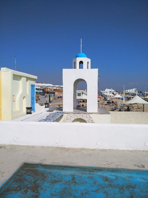 圣托里尼海边,盘锦金帛滩海滨浴场