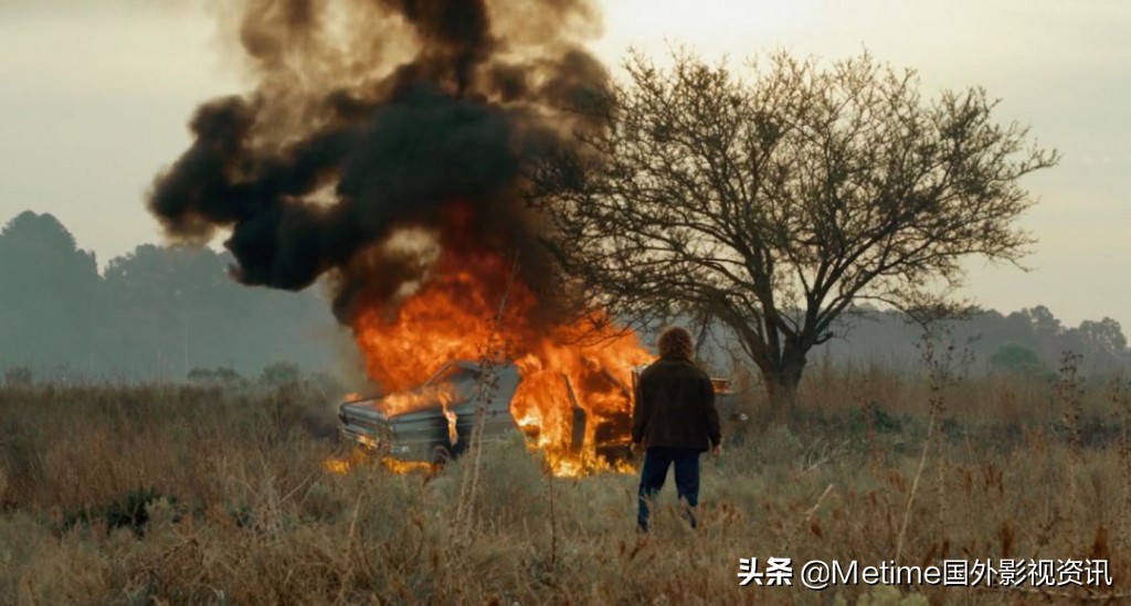 *欲情**疯狂、*社会反**,他美得像梦露却杀人无数