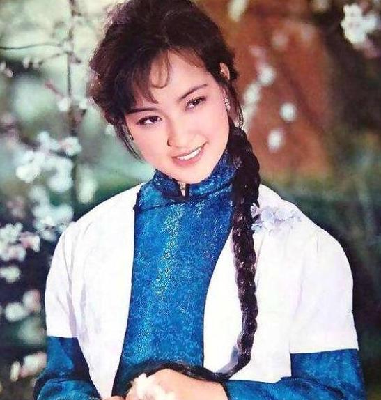 陈国军原配妻子赵雅珉的儿子是谁,陈国军和刘晓庆生活了几年