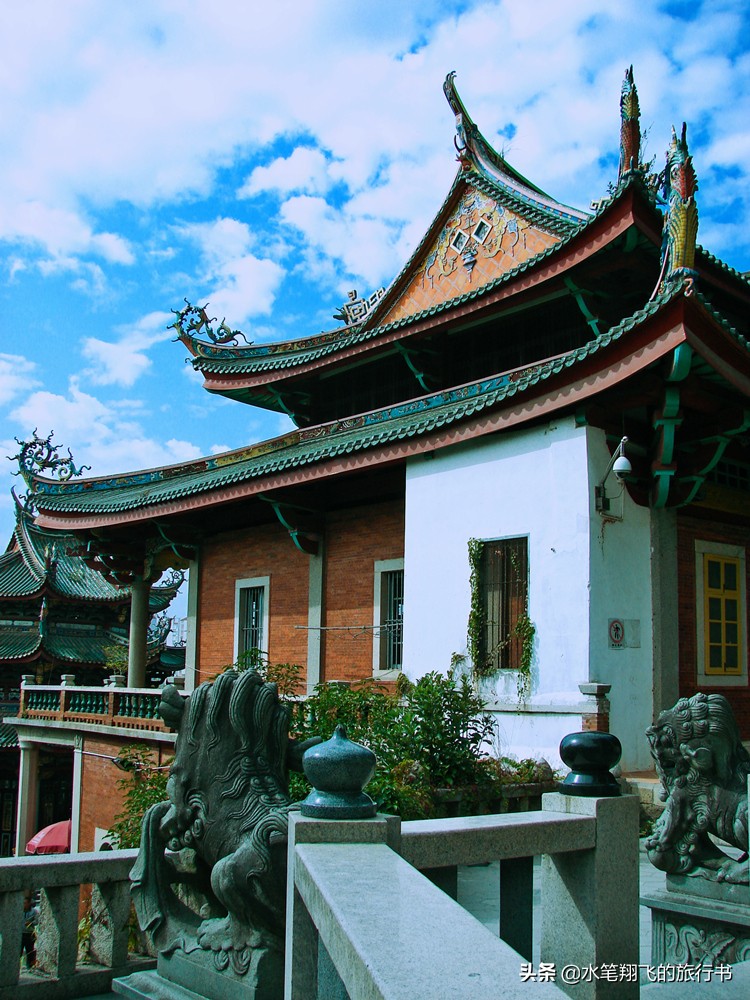 厦门有这样一个地方｜小和尚的邻居是大学生，古朴与摩登并存