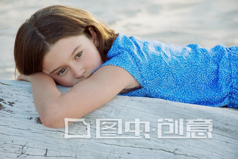 孩子抠指甲心理,孩子抠指甲严重的危害