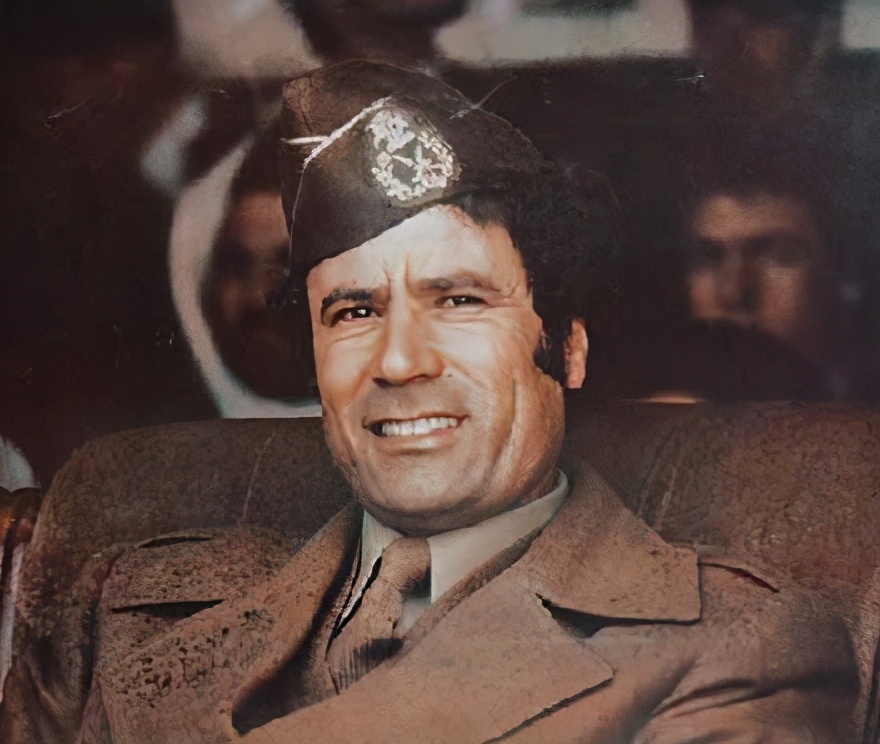 利比亚人民对卡扎菲政权的评价,利比亚卡扎菲怎么被推翻的