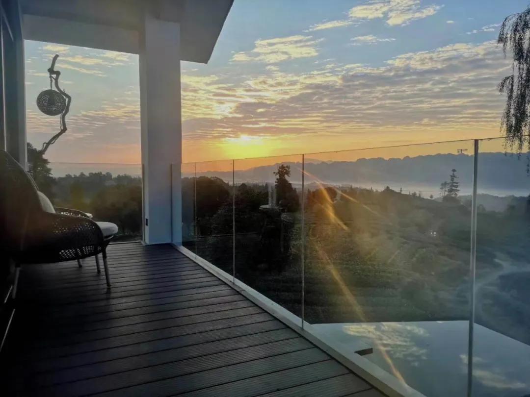 如何诗意的度过初冬？我在雅安这些私藏美宿里找到了答案