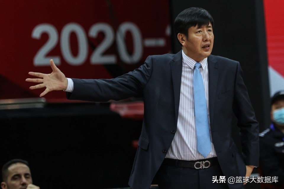 曝辽宁男篮将更换外援,辽宁男篮换帅杨鸣接任球队主教练