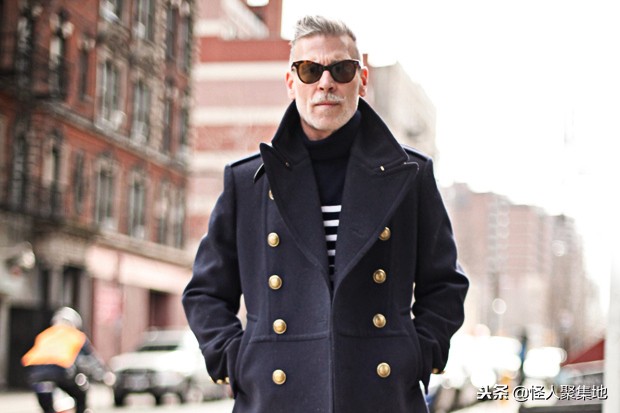 初春男士衣柜必备清单,应该是男生衣柜必备的一款吧