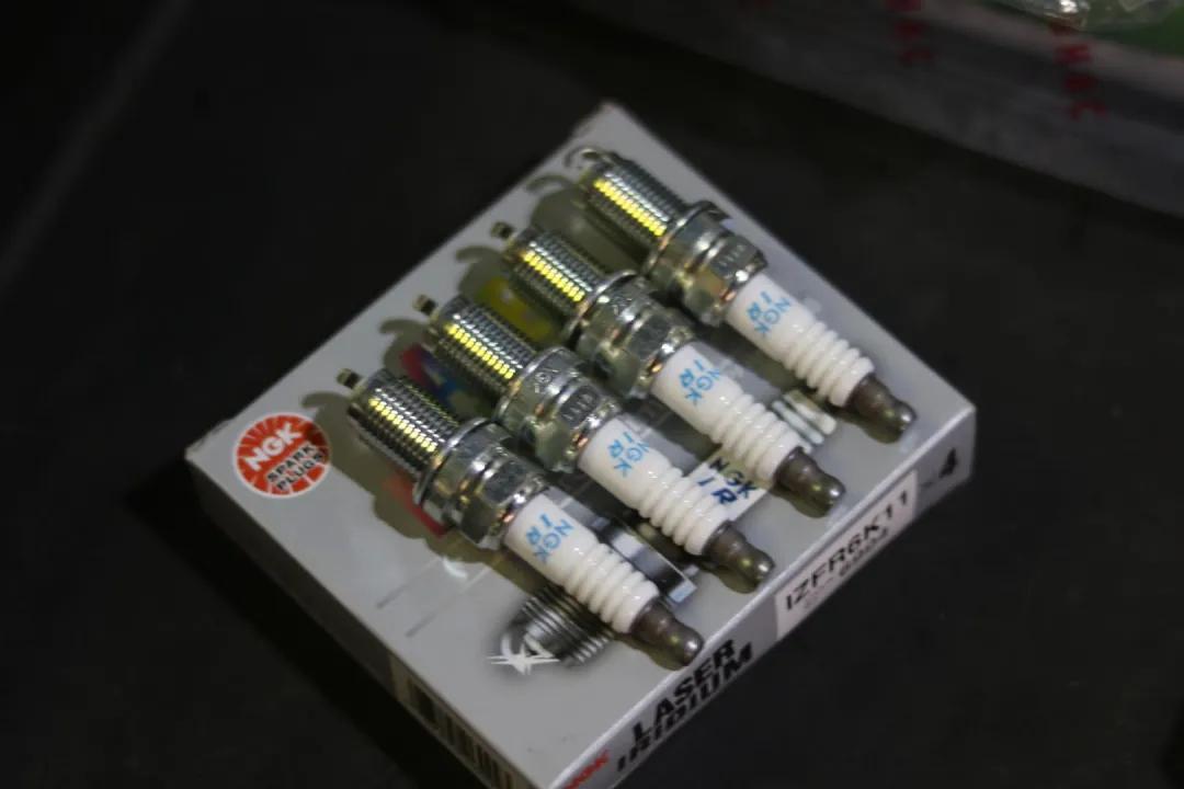 怪兽翻新车,怪兽修车翻新艾力绅