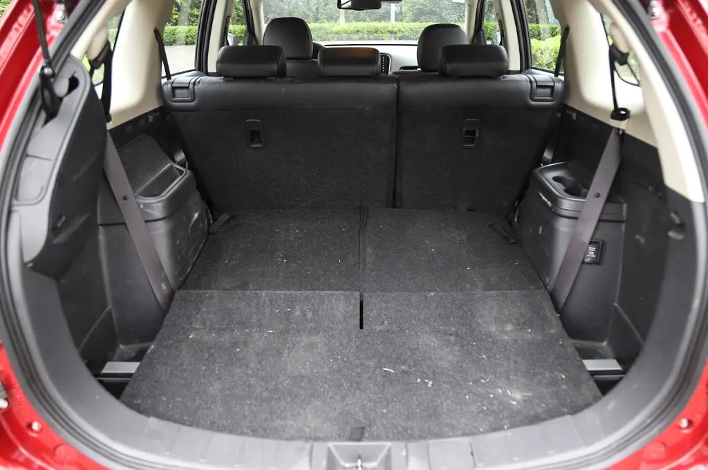 欧蓝德7座5万,新款三菱欧蓝德性价比