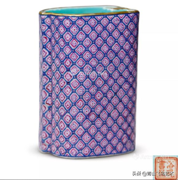 清代晚期青花八仙笔筒真品图大全,粉彩山水民居笔筒赏析