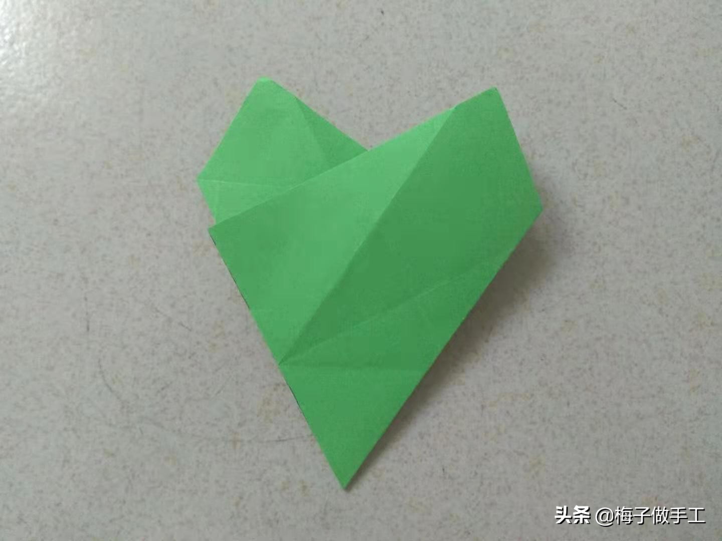 怎么折实心六芒星,手工折纸四角星怎么折