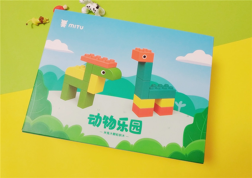 积木是每个宝宝必备的早教玩具,3-6岁大颗粒积木启蒙