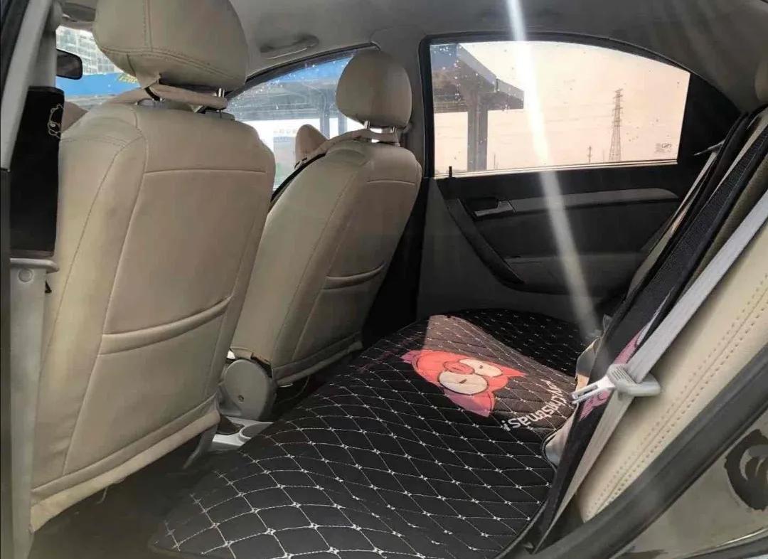 雪佛兰乐风2010款跑4万公里多少钱,2010雪佛兰乐风二手车多少钱