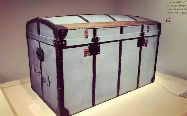 lv箱子能修吗,lv古董箱子沉底