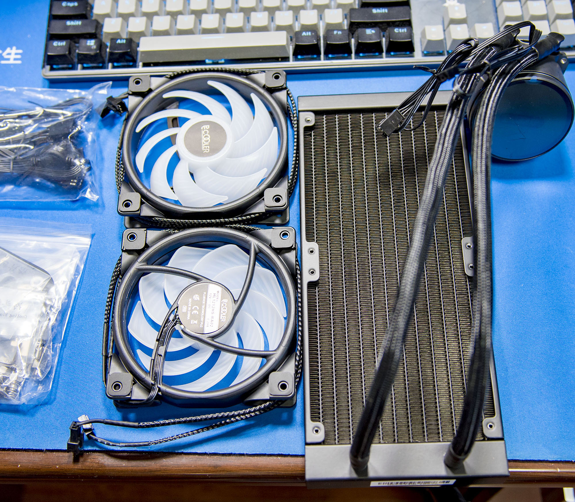 超频三r4000散热器评测,超频三240水冷测评