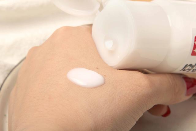 sana豆乳美白测评,sana豆乳哪款适合油性皮肤