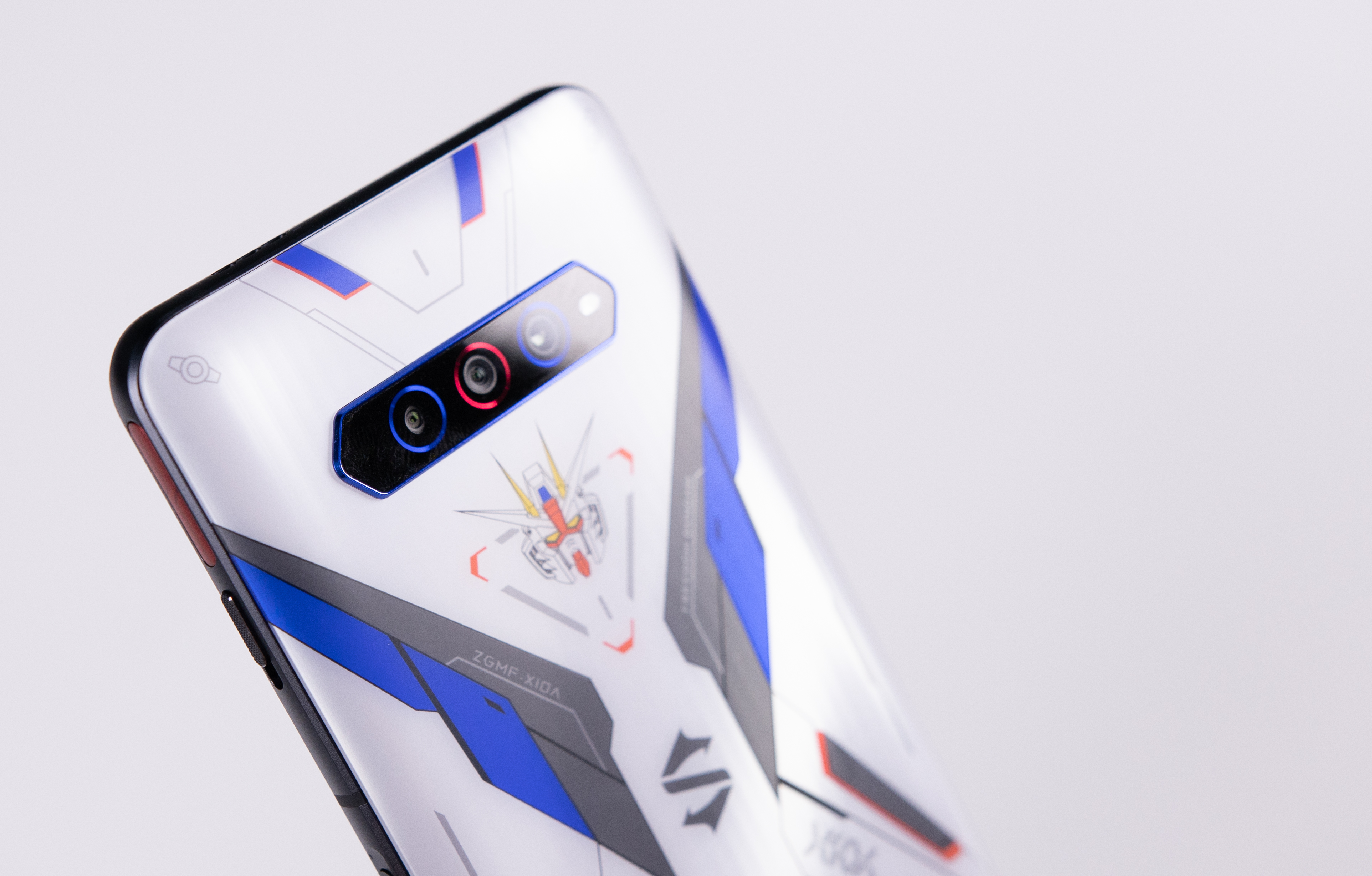 黑鲨4s高达限定版多少钱,黑鲨4spro高达限定版