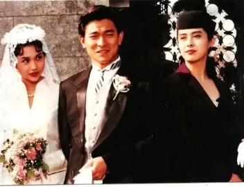 54岁王祖贤美图,亚洲第一长腿女星周慧敏