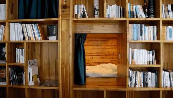 源和1916里的这家网红店，是花店也是甜点店还是图书馆