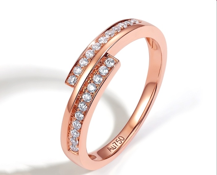 18k金和铂金镶的钻石图片,铂金和18k金镶嵌钻石哪个好