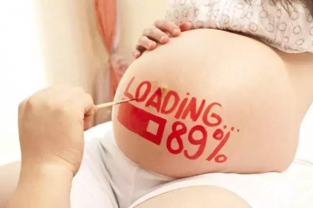 孕晚期乳汁流出是快生了吗,孕晚期奶涨得厉害还有乳汁流出来