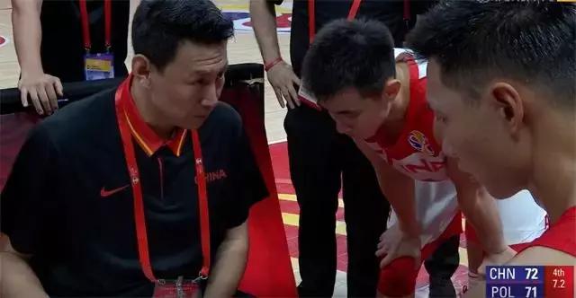 周琦再次发球失误,周琦发球失误只能怪他吗