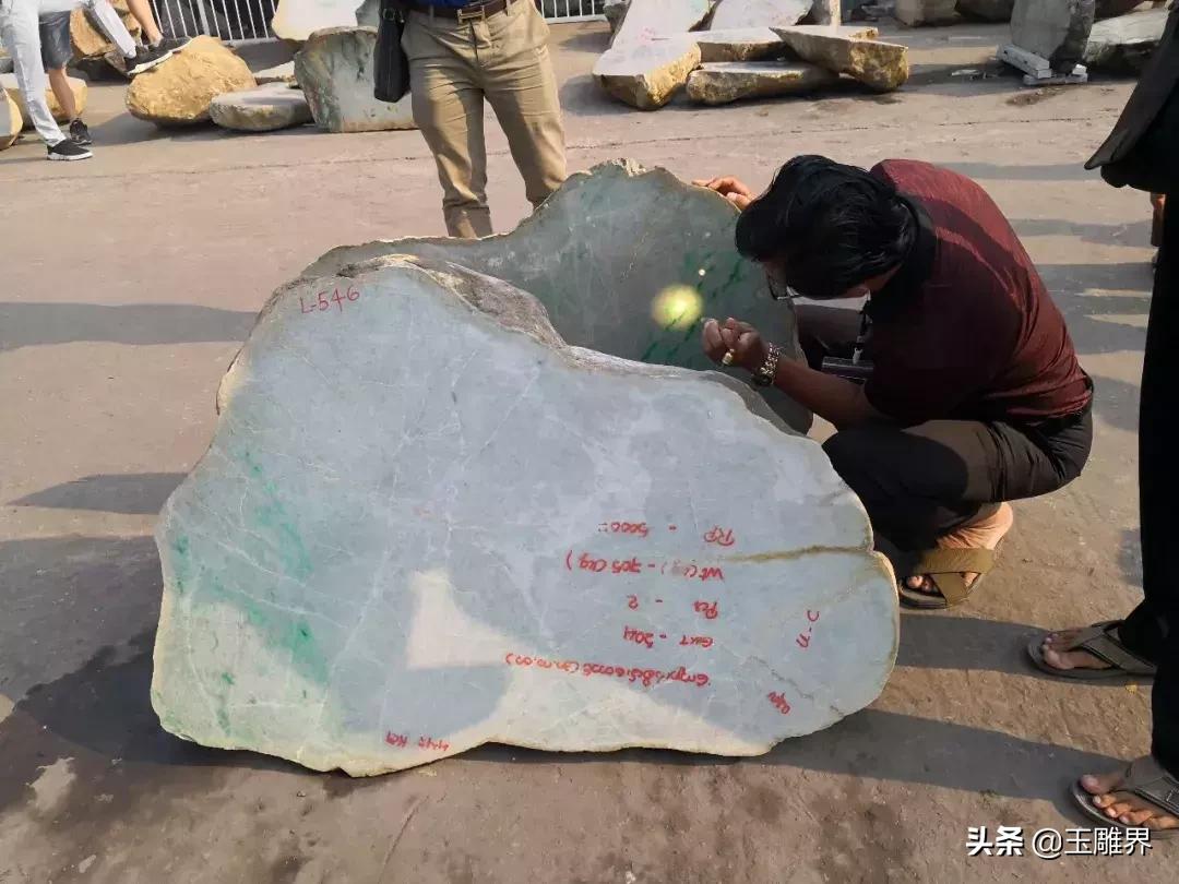 2018年缅甸翡翠公盘图片,缅甸翡翠公盘最新信息