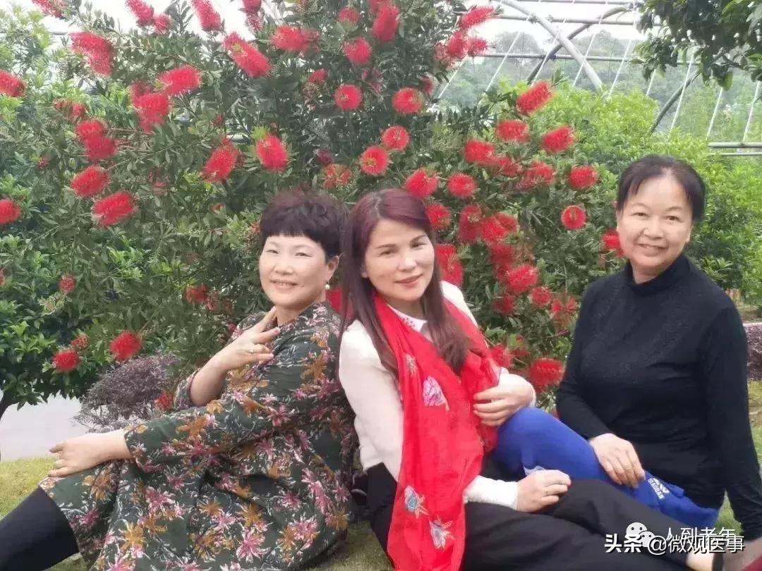 涓浗澶у澶栧嚭鏃呮父鎷嶇収鍔ㄤ綔鍚堥泦,澶у鏃呮父濮垮娍