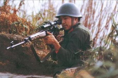 85式狙击步枪和svd区别,svd和85狙的区别