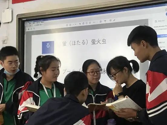 用真诚打动学生心灵，用热情点燃学生激情——记日语教师李皙