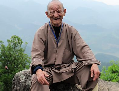 一位老僧说：倒霉不断之时，坚持做好这四件小事，好运自然会降临