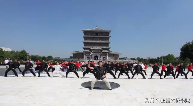 太极拳步法如何练,太极拳步法怎么练习