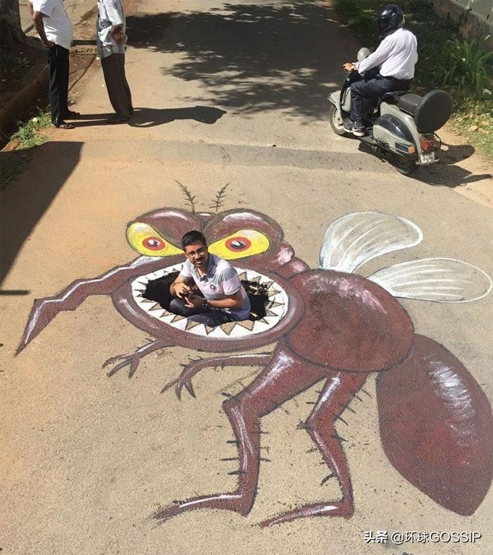 印度艺术家用脑洞大开的艺术手段对付路面坑洼,取得奇效