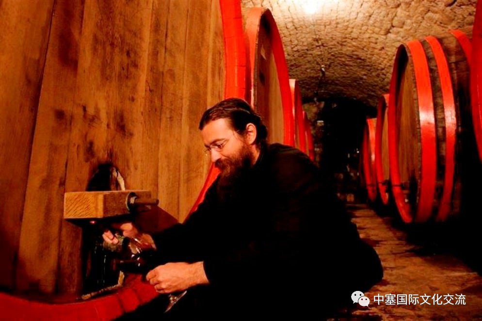 连巨星政要都亲睐的修道院葡萄酒庄你还不赶紧的｜尽在波黑福尔多