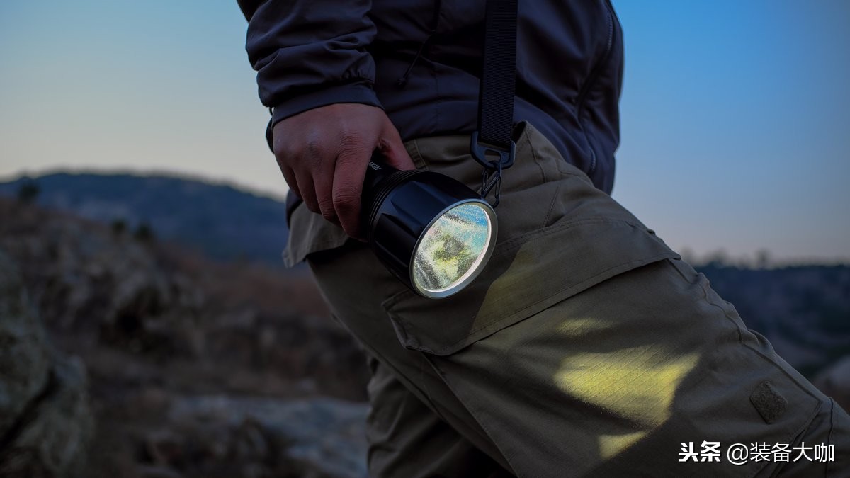 纳丽德圣火30手电筒适合户外吗,纳丽德圣火10手电筒怎么样