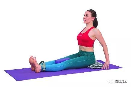 如何用瑜伽矫正x型腿,瑜伽式矫正o型腿最有效的动作