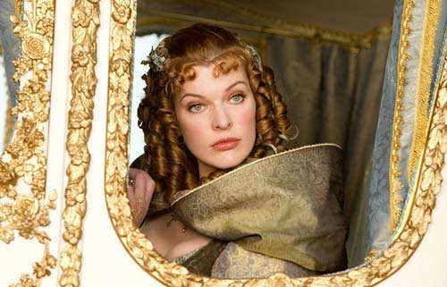 宰相*辱侮**太后，太后哭求国王杀了宰相，国王却断然下令：流放我妈