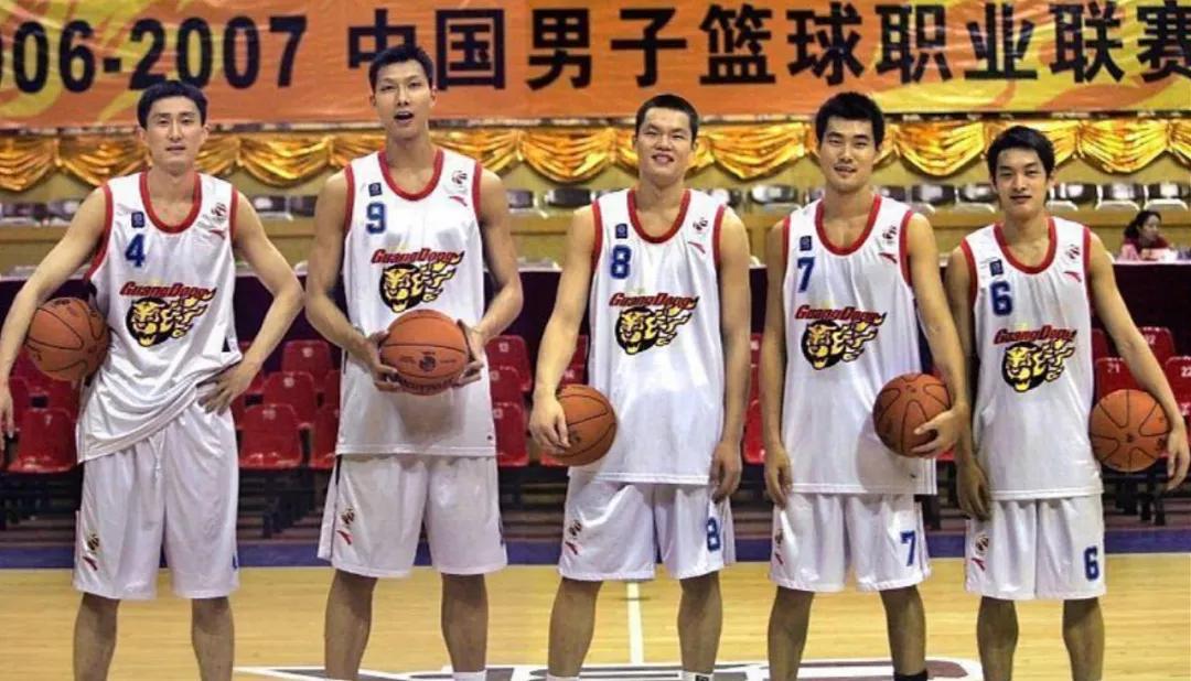 易建联（16年），顶天立地