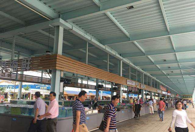 抛开所有的烦恼，奔向快乐无限的海口