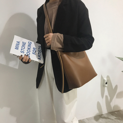 包包小众高级感ins风小方包,新款时尚百搭包包棕色