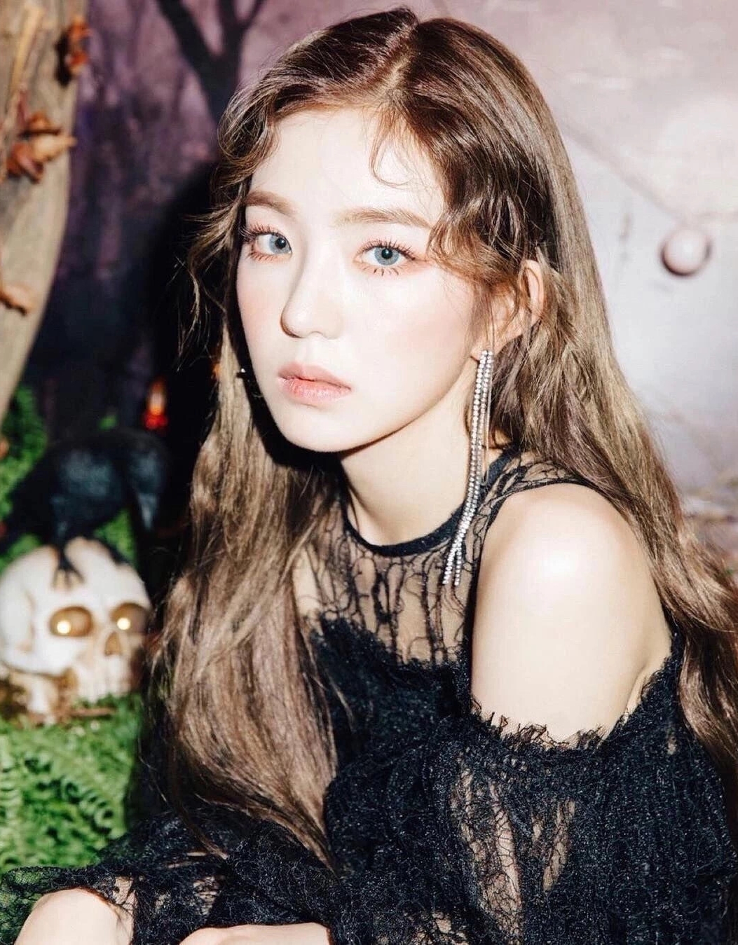 刘海中长发波浪卷发型,适合齐刘海的卷发减龄