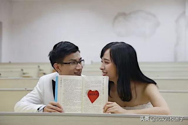 全武汉只有这所大学校门上跑火车，以前嫌弃现在却又舍不得