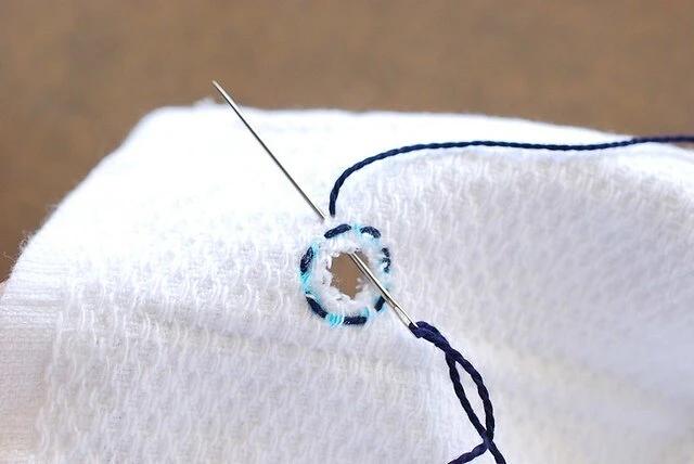 毛巾破了怎么勾边,毛巾破了一个洞怎么办