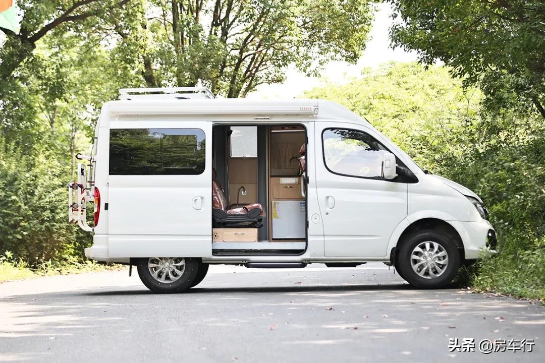 房车价格5-10万元低顶b型房车,房车大全20-30万的c型高档房车