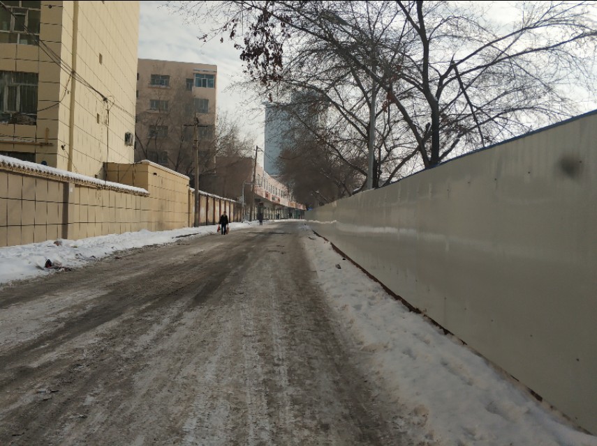 乌鲁木齐最大农贸市场被拆，这里将建50万平方米中央都会！