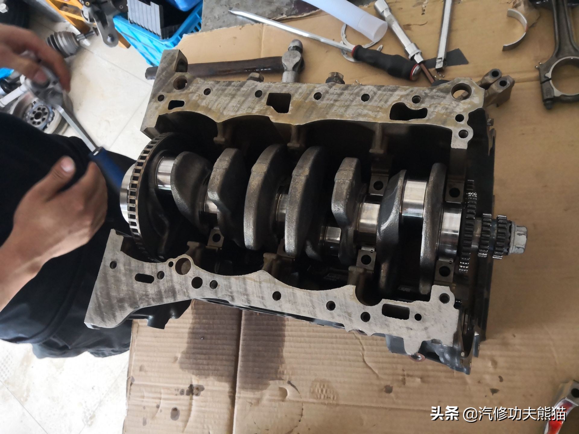 大众夏朗发动机大修维修费,进口大众夏朗大修