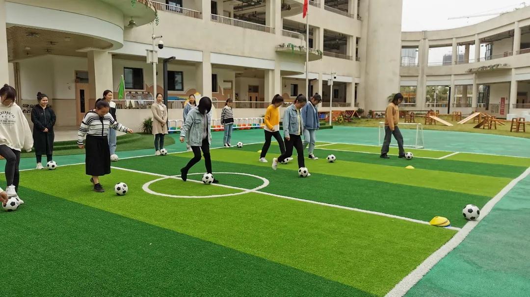 玩转足球中班,玩转足球幼儿园