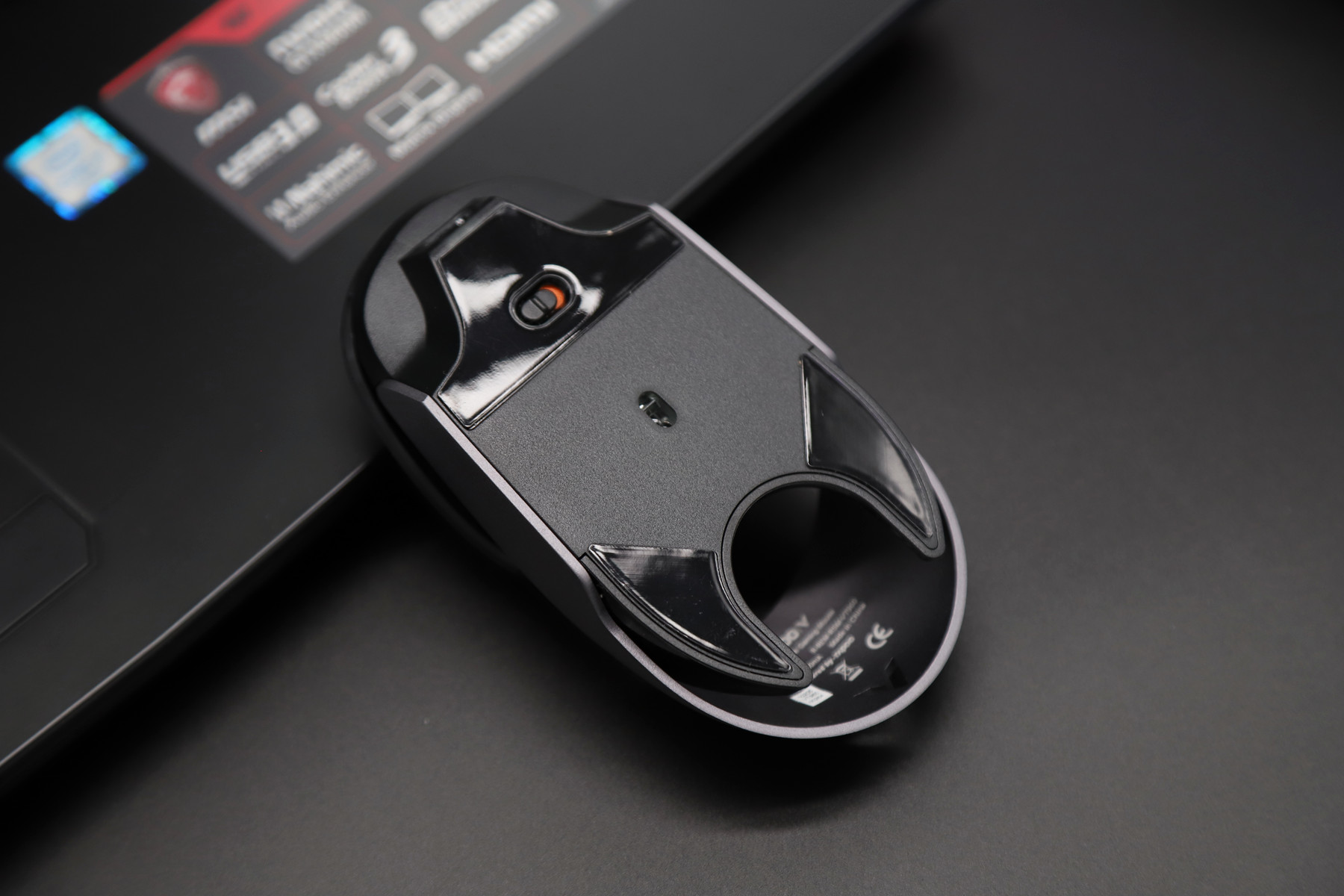 雷柏vt950无线游戏鼠标评测真香,一款自带屏幕的游戏鼠标雷柏vt960