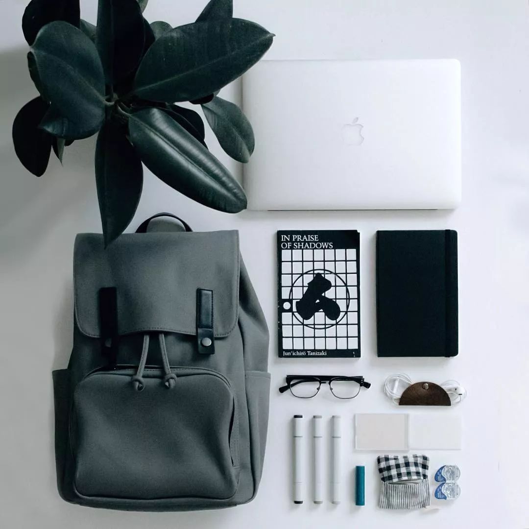 公认十大最好用的百元皮双肩包,10款值得入手的双肩包